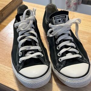 Converse Chuck Taylor Low Top Sneakers - Black & White